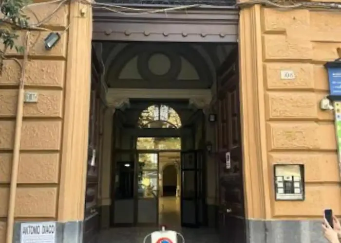 アパート Operahome